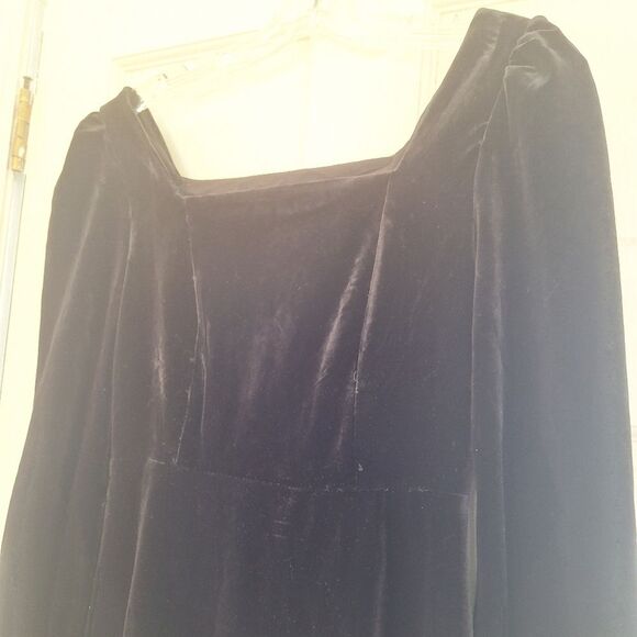 NWT Chic Square Neck Plain Black Velvet Midi Dress A-Line Japanese Brand Lined - Picture 16 of 16